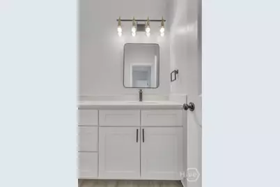 1112 E Waldburg Street, Savannah, GA 31404 - Photo 27
