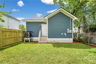 1112 E Waldburg St, Savannah, GA 31404 - Photo 39