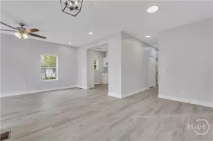 1112 E Waldburg St, Savannah, GA 31404 - Photo 3