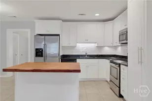 416 E 65th St, Savannah, GA 31405 - Photo 9