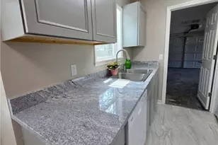 648 Honey Ridge Ln, Hinesville, GA 31313 - Photo 5