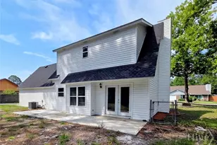 648 Honey Ridge Ln, Hinesville, GA 31313 - Photo 17