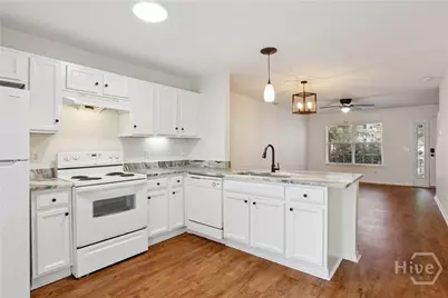 84 Fairgreen Street, Savannah, GA 31407 - Photo 11