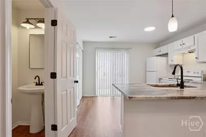 84 Fairgreen Street, Savannah, GA 31407 - Photo 15