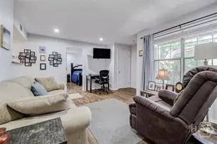 401 N Cromwell Rd, Savannah, GA 31410 - Photo 9