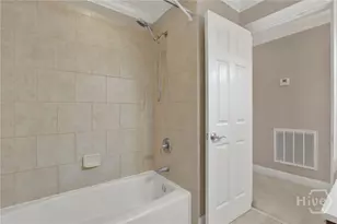 302 W Wayne St, Savannah, GA 31401 - Photo 25