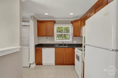 302 W Wayne Street #Carriage House, Savannah, GA 31401 - Photo 13