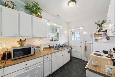 522 E 38th Street #B, Savannah, GA 31401 - Photo 9
