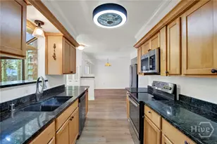 42 E Deerwood Rd, Savannah, GA 31410 - Photo 19