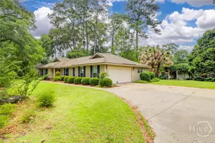 22 River Oaks Rd, Savannah, GA 31410 - Photo 3