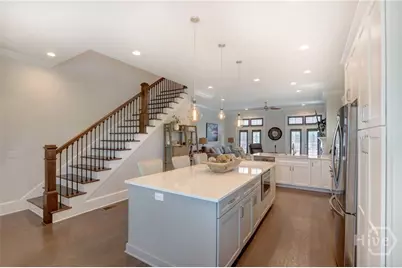 421 Port Street, Savannah, GA 31401 - Photo 15