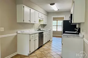 705 Dover Ln, Hinesville, GA 31313 - Photo 7