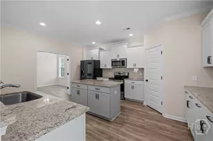 4809 Castleoak Dr, Richmond Hill, GA 31324 - Photo 15
