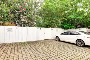 305 E Bolton St, Savannah, GA 31401 - Photo 33