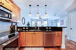 305 E Bolton St, Savannah, GA 31401 - Photo 9
