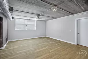 555 Berrien St, Savannah, GA 31401 - Photo 17