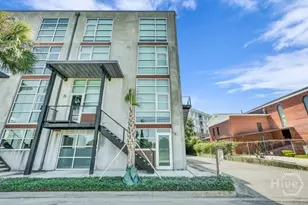 555 Berrien St, Savannah, GA 31401 - Photo 3