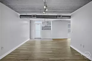 555 Berrien St, Savannah, GA 31401 - Photo 11