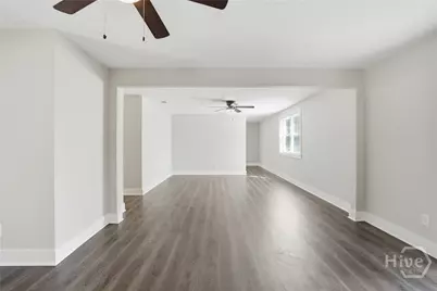 21 Sheridan Circle, Savannah, GA 31406 - Photo 9