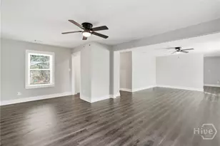 21 Sheridan Cir, Savannah, GA 31406 - Photo 3