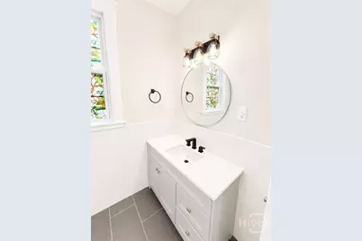 706 E 35th Street #Upper, Savannah, GA 31401 - Photo 9