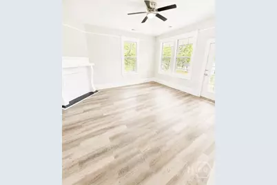 706 E 35th Street #Upper, Savannah, GA 31401 - Photo 5