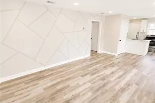 642 W 42nd St, Savannah, GA 31415 - Photo 3