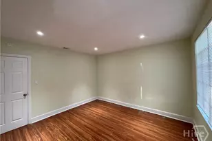 101 W 52nd St, Savannah, GA 31405 - Photo 13
