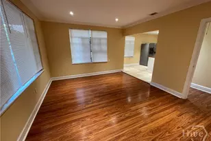 101 W 52nd St, Savannah, GA 31405 - Photo 5