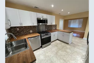 101 W 52nd Street, Savannah, GA 31405 - Photo 3