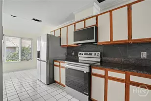 3005 River Dr, Thunderbolt, GA 31404 - Photo 15