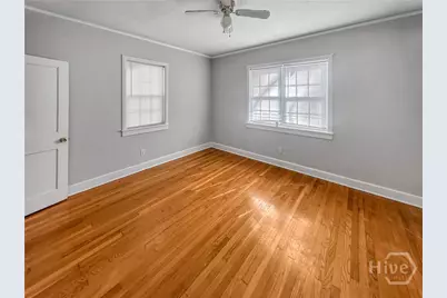 2016 Alaska, Savannah, GA 31401 - Photo 3
