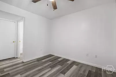401 N Cromwell Road #T-1, Savannah, GA 31410 - Photo 27