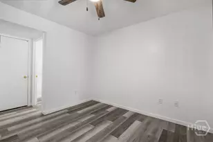 401 N Cromwell Rd, Savannah, GA 31410 - Photo 27