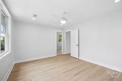 104 W 41st Street, Savannah, GA 31401 - Photo 21