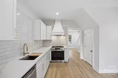 104 W 41st Street, Savannah, GA 31401 - Photo 13