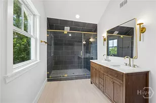 104 W 41st St, Savannah, GA 31401 - Photo 23