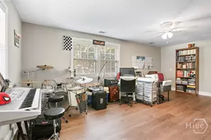 8 Hillyer Dr, Savannah, GA 31406 - Photo 27