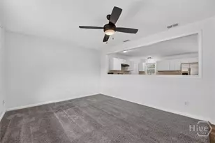 19 Palm Dr, Hinesville, GA 31313 - Photo 5