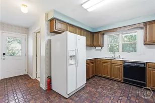 237 Kensington Dr, Savannah, GA 31405 - Photo 13