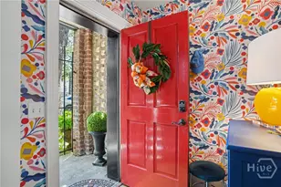 313 E Jones St, Savannah, GA 31401 - Photo 23