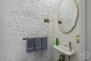 313 E Jones St, Savannah, GA 31401 - Photo 13