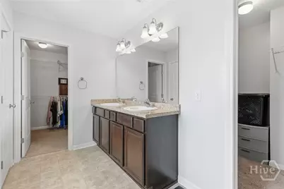 111 W Winn Avenue, Hinesville, GA 31313 - Photo 15