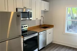 9 W 48th St, Savannah, GA 31405 - Photo 11
