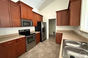 20 Wesleyan Dr, Savannah, GA 31419 - Photo 3