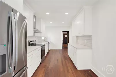 513 W 37th Street, Savannah, GA 31415 - Photo 19