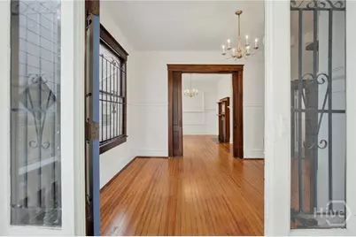 513 W 37th Street, Savannah, GA 31415 - Photo 9