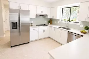 2 Abbott Ln, Savannah, GA 31411 - Photo 13