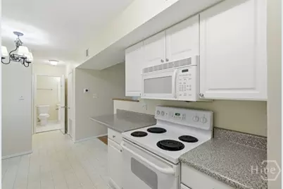 401 N Cromwell Road #D2, Savannah, GA 31410 - Photo 7