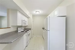401 N Cromwell Rd, Savannah, GA 31410 - Photo 7